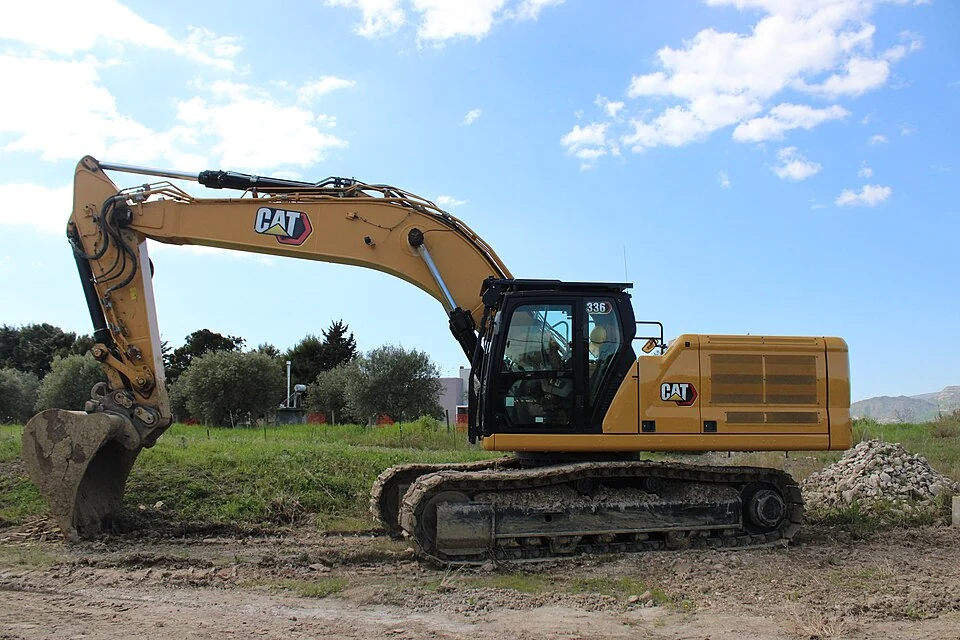 Escavadora giratória 35 a 40 t — fotografia real de Caterpillar 336
